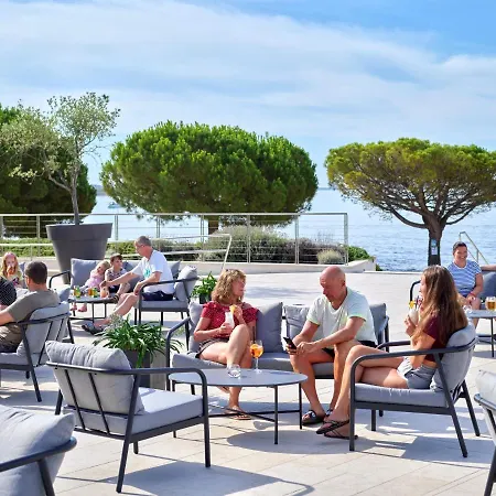 Maistra Select Rubin Θέρετρο