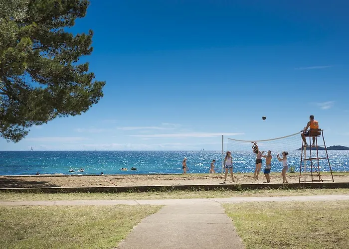 Maistra Select Rubin 3* רוביני