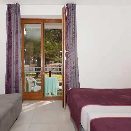 Maistra Select Rubin 罗维尼